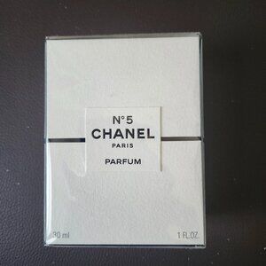 Chanel N5 Perfume